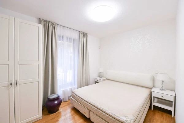 Baarova, Michle - Prague 4 | Rent, Apartment, One-bedroom (2+kk), 80 m²