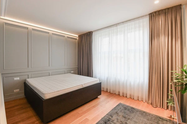 Dlouhá, Staré Město - Prague 1 | Rent, Apartment, Three-bedroom (4+kk), 166 m²