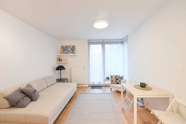 Holečkova, Smíchov - Prague 5 | Rent, Apartment, Studio (1+kk), 30 m²