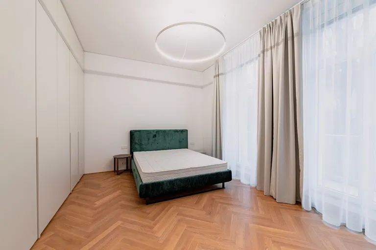 Fraňa Kráľa, Staré Mesto - Bratislava I | Prenájom, Byt, 5-izbový, 282 m²