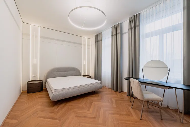 Fraňa Kráľa, Staré Mesto - Bratislava I | Prenájom, Byt, 5-izbový, 282 m²