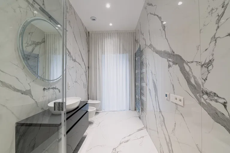 Fraňa Kráľa, Staré Mesto - Bratislava I | Prenájom, Byt, 5-izbový, 282 m²