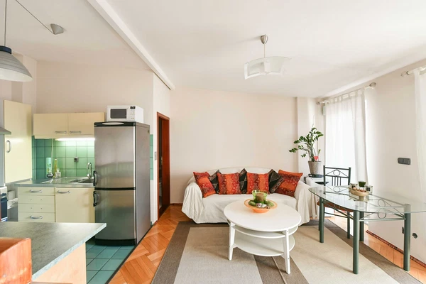 Belgická, Vinohrady - Prague 2 | Rent, Apartment, One-bedroom (2+kk), 57 m²