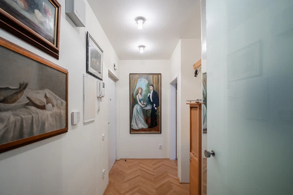 Vlašská, Malá Strana - Prague 1 | Sale, Apartment, Two-bedroom (3+kk), 118 m²