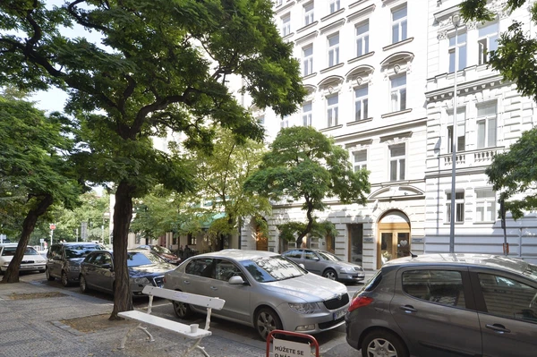 Belgická, Vinohrady - Prague 2 | Rent, Office building, 1 213 m²