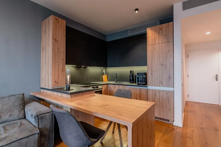 Továrenská, Staré Mesto - Bratislava I | Prenájom, Byt, 2-izbový, 55 m²