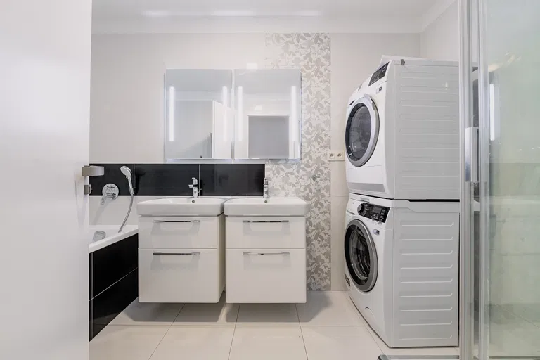 Hriňovská, Staré Mesto - Bratislava I | Prenájom, Byt, 5-izbový, 219 m²