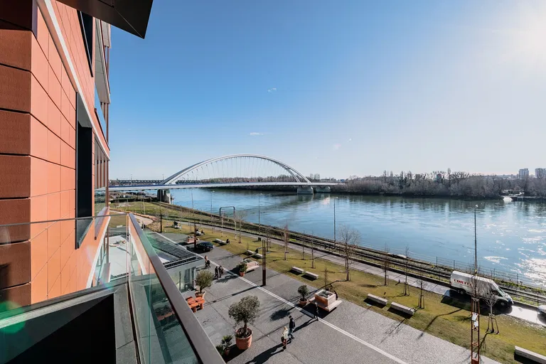 Pribinova, Ružinov - Bratislava II | Predaj, Byt, 3-izbový, 143 m²