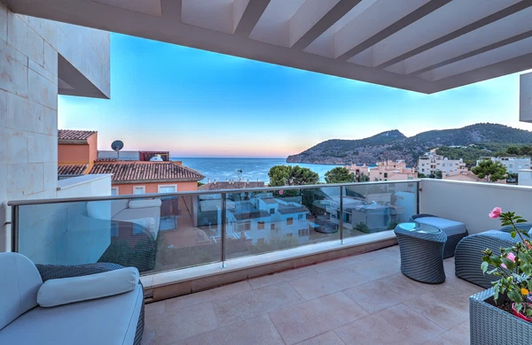 Spain, Mallorca - Camp de Mar | Sale, Apartment, Four-bedroom (5+1), 312 m²