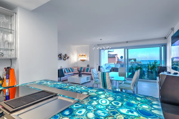 Spain, Mallorca - Camp de Mar | Sale, Apartment, Four-bedroom (5+1), 312 m²