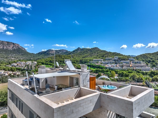 Spain, Mallorca - Camp de Mar | Sale, Apartment, Four-bedroom (5+1), 312 m²