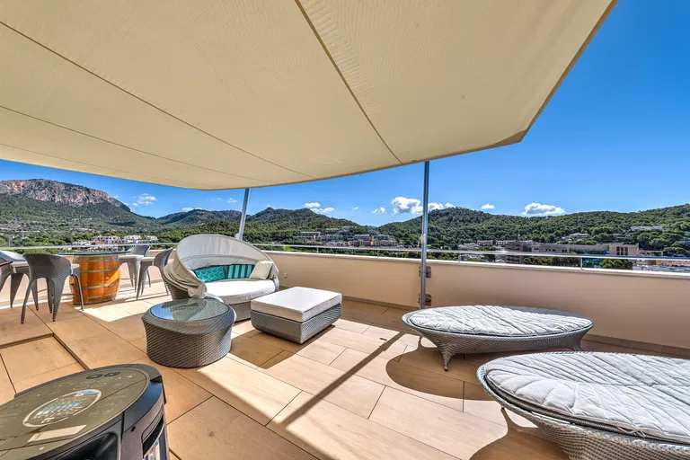 Spain, Mallorca - Camp de Mar | Sale, Apartment, Four-bedroom (5+1), 312 m²