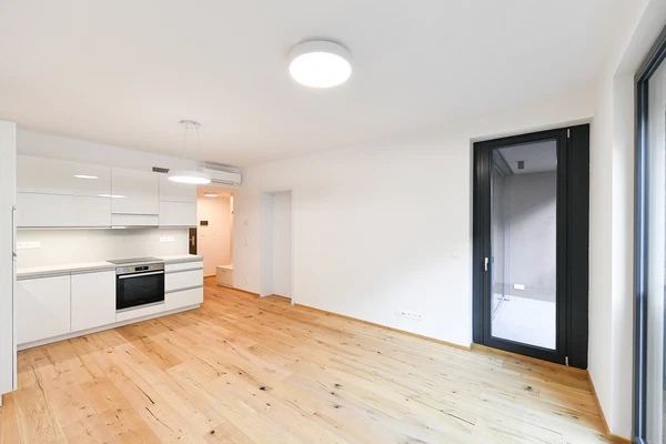 Sokolovská, Karlín - Prague 8 | Rent, Apartment, One-bedroom (2+kk), 47 m²