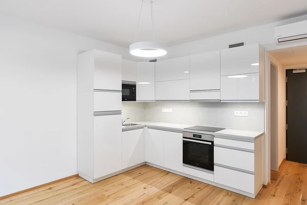 Sokolovská, Karlín - Prague 8 | Rent, Apartment, One-bedroom (2+kk), 47 m²