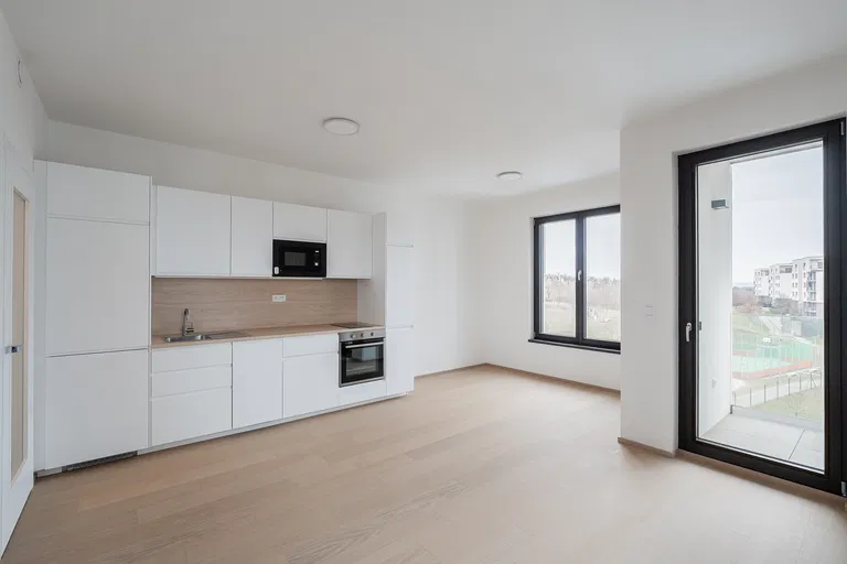 V Třešňovce, Hrdlořezy - Praha 9 | Pronájem, Byt, 1+kk, 38 m²