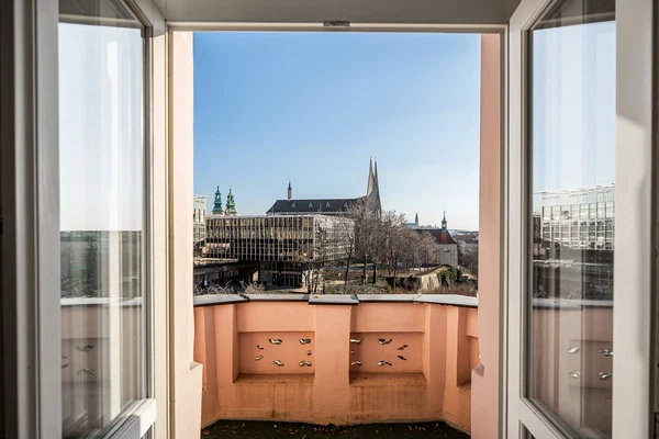 Na Moráni, Nové Město - Prague 2 | Rent, Apartment, Three-bedroom (4+1), 157 m²