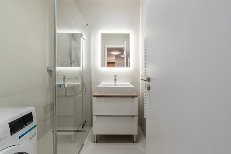 Račianska, Nové Mesto - Bratislava III | Rent, Apartment, One-bedroom (2+kk), 61 m²