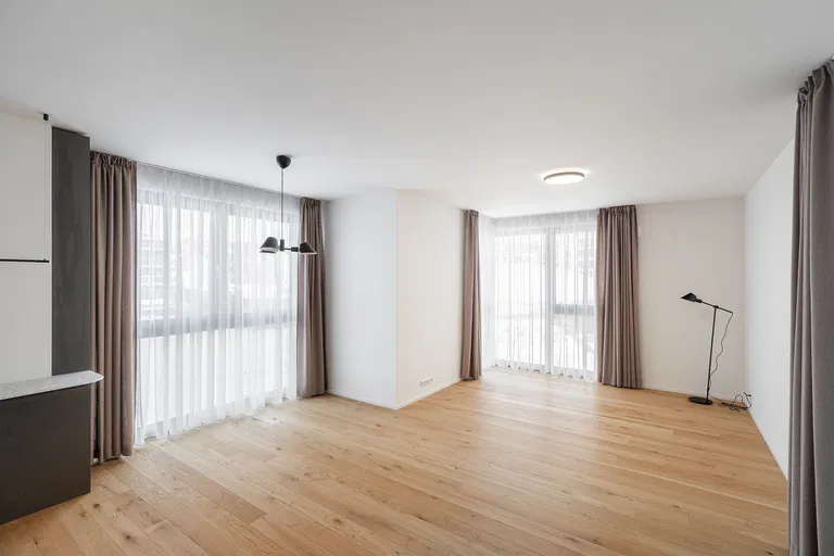 Ramonova, Strašnice - Prague 10 | Rent, Apartment, One-bedroom (2+kk), 82 m²