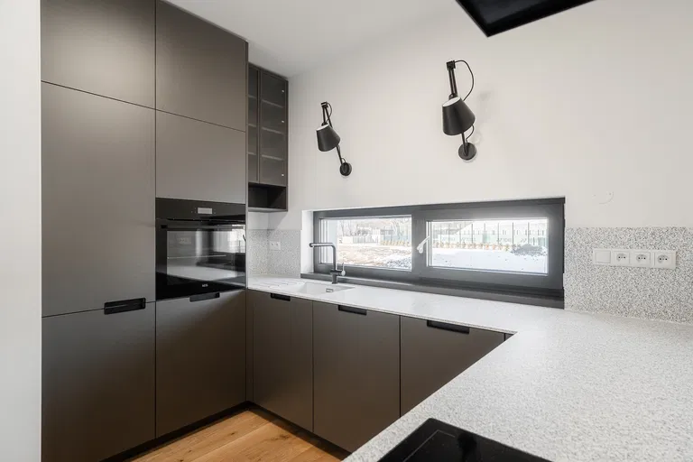 Ramonova, Strašnice - Prague 10 | Rent, Apartment, One-bedroom (2+kk), 82 m²