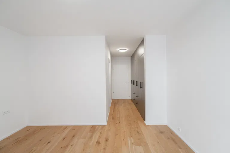 Ramonova, Strašnice - Prague 10 | Rent, Apartment, One-bedroom (2+kk), 82 m²