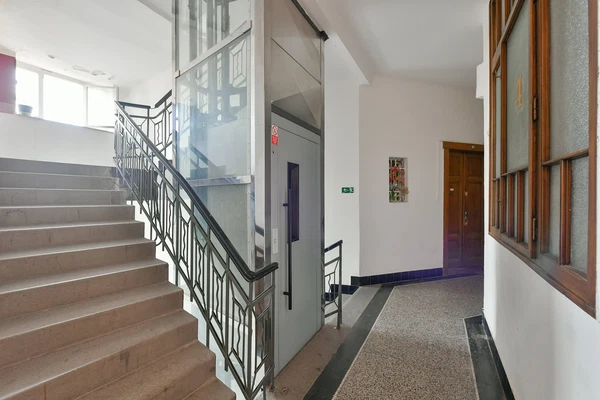 Národní obrany, Bubeneč - Prague 6 | Sale, Apartment, One-bedroom (2+kk), 70 m²